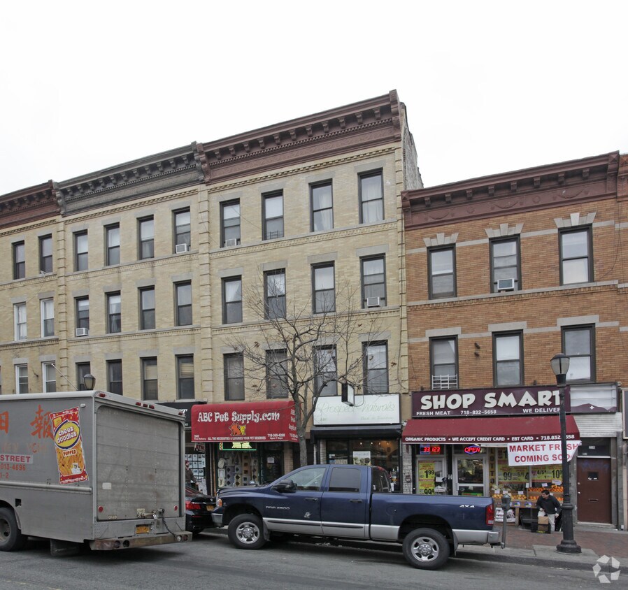 Building Photo - 240 Prospect Park W