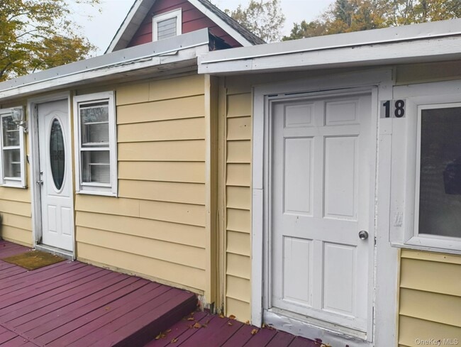 Foto del edificio - 18 Maple St