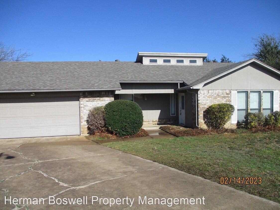 Primary Photo - 3 br, 2 bath House - 3700 Dauphine Ct