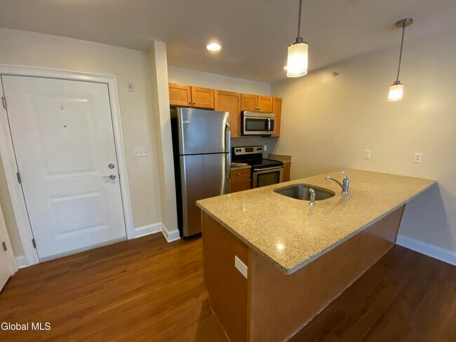 Foto del edificio - 60 Weibel Ave