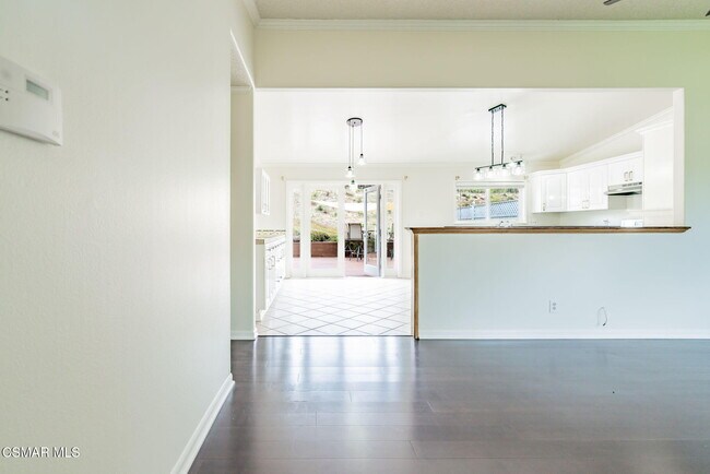 Foto del edificio - 6894 N Auburn Cir