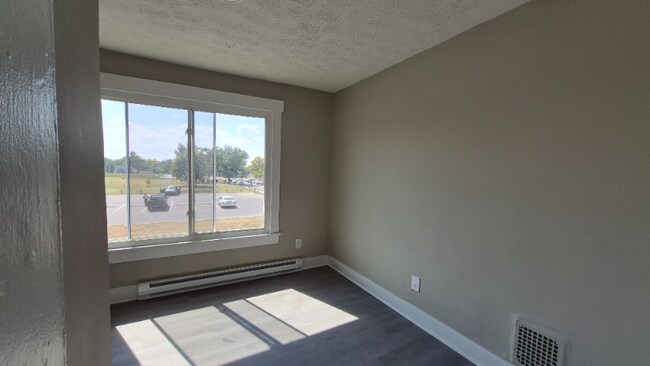 Foto del edificio - 912 Riverview Terrace