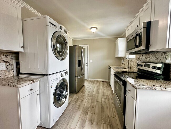 Foto del edificio - 2 BR House on Corner Lot in South Nashville