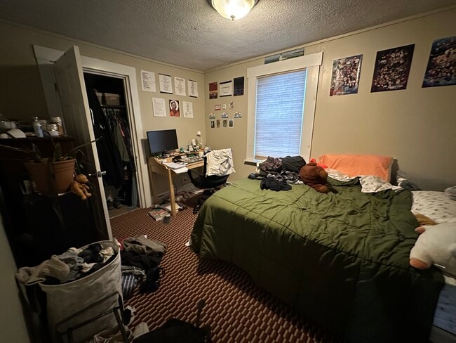 Foto del edificio - 12 Shepherd Ave