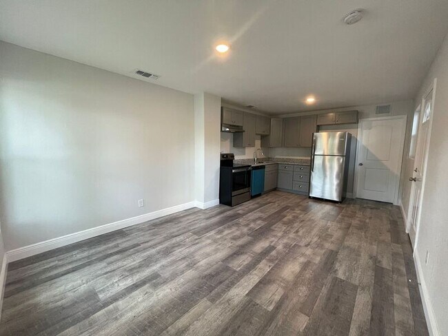 Foto del edificio - 1514 38th Ave N