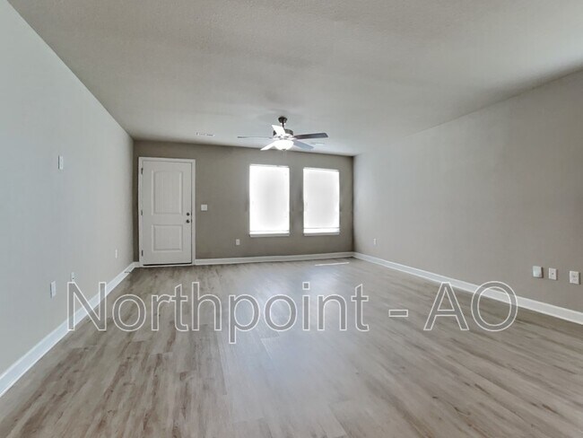 Foto del edificio - 8227 SW 3rd St
