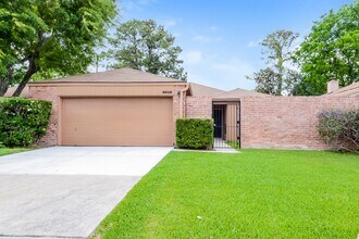 Building Photo - 6926 Bullinger Dr