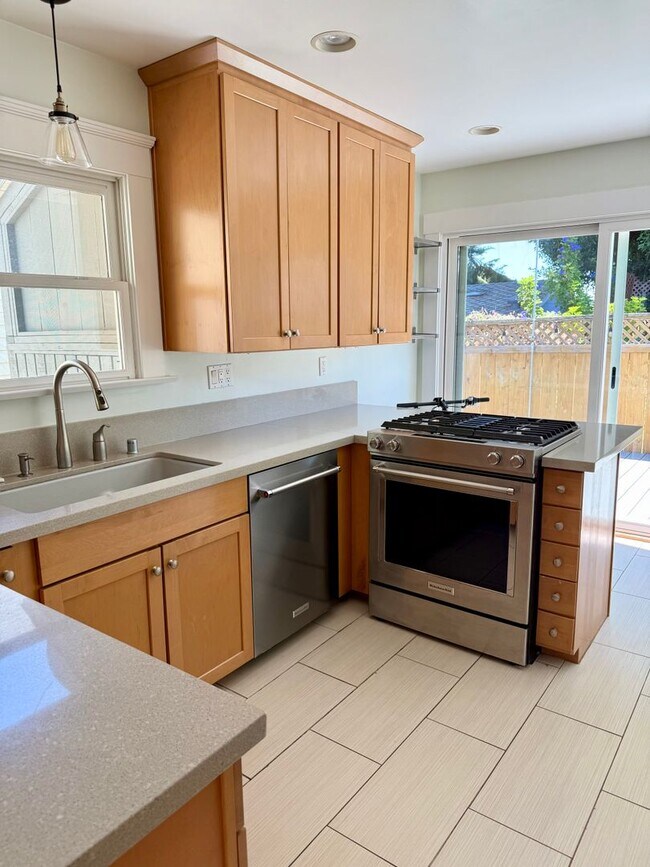 Foto del edificio - Charming Mission Hills Craftsman