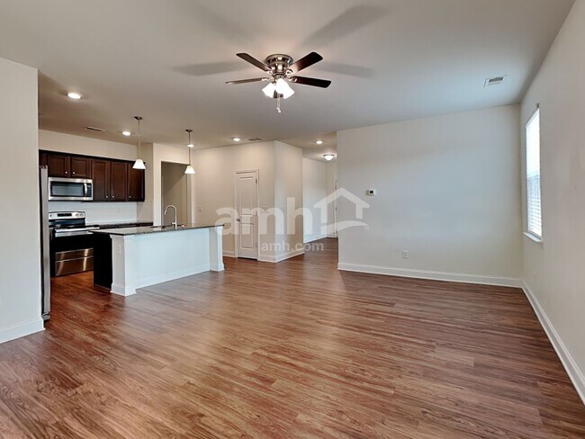 Foto del edificio - 5125 Coppage Ct