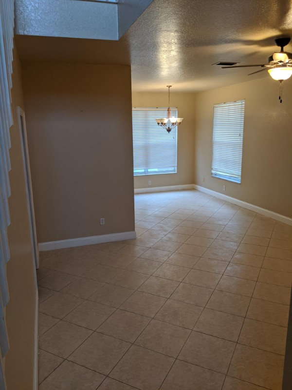 Building Photo - 5409 Eastbay Dr
