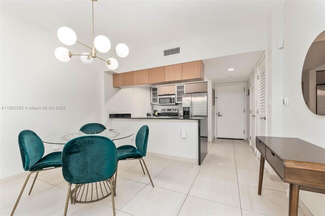 Foto del edificio - 1750 N Bayshore Dr