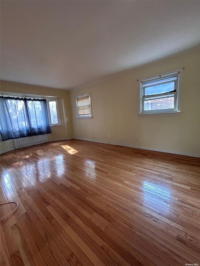 Foto del edificio - 81-48 258th St