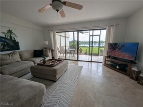 Building Photo - 16000 Bay Pointe Blvd