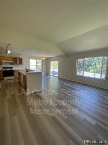 Foto del edificio - 16161 W 64th Way