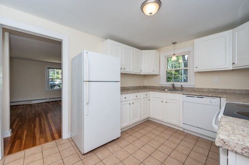 Foto principal - 43 Newport Ave