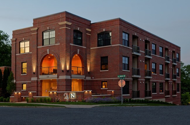 Building Photo - 24 N Main St