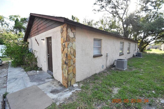 Foto del edificio - 10405 N Arden Ave