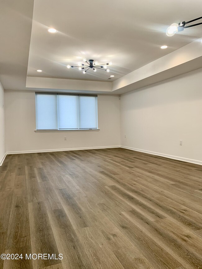 Building Photo - 1148 Springwood Ave