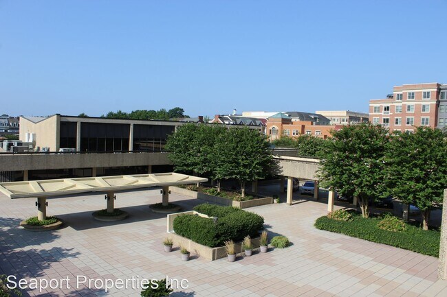 Foto del edificio - 1 br, 1 bath House - 400 Madison St #705
