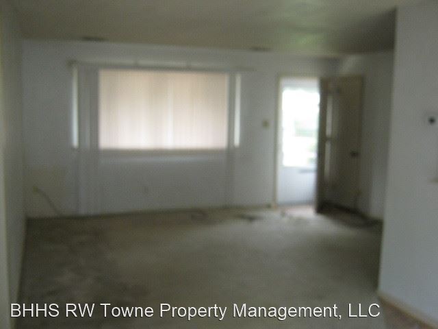 Building Photo - 3 br, 1.5 bath House - 467 Appian Avenue^^