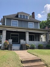 Building Photo - 1246 Chestnut St