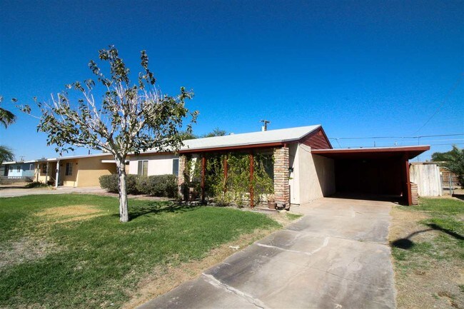 Foto del edificio - 924 E 24th Pl