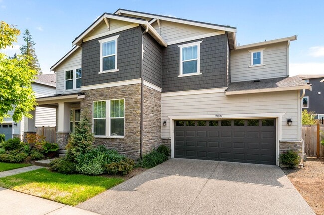 Building Photo - Rare Find – Luxury 6-Bedroom Home with Two...