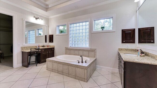 Foto del edificio - 3 N Fair Manor Cir