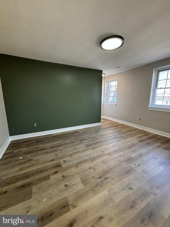 Building Photo - 18 W 5th St