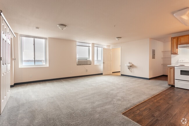 1BR,1BA,688SF - Hoffman Hotel Apartments