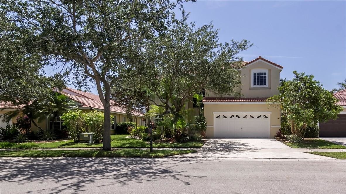Foto principal - 380 Cambridge Dr