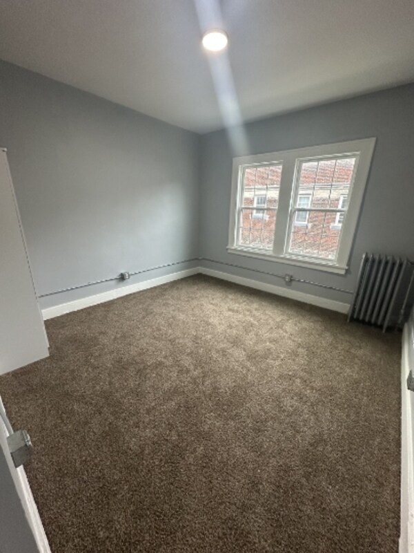 Foto del edificio - 2654 N Moreland Blvd