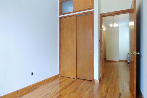 Building Photo - 328 E 66th St