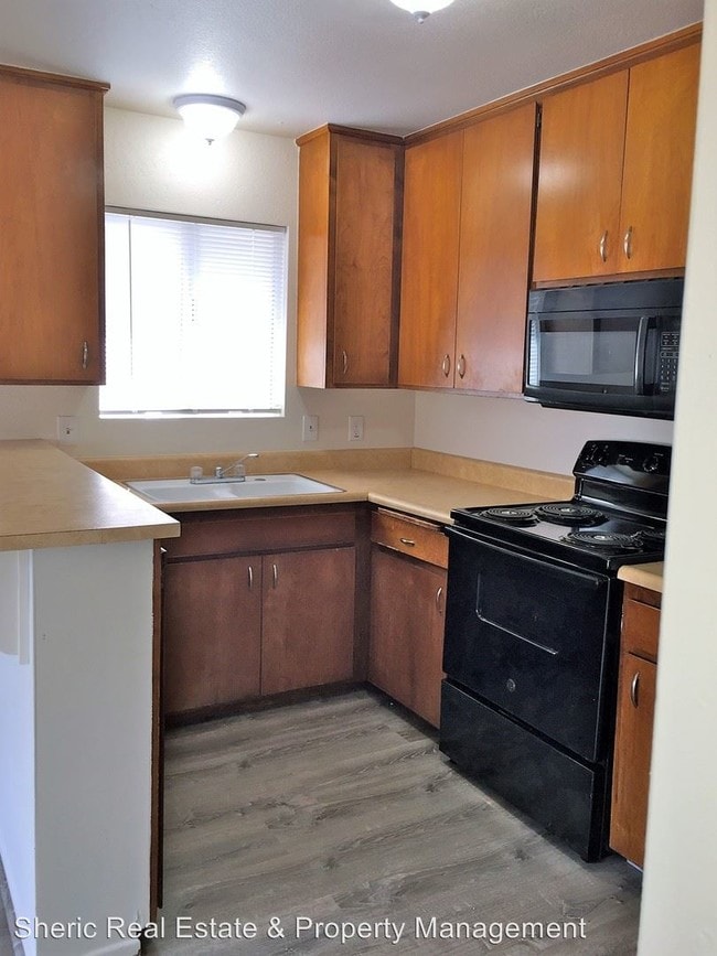 Building Photo - 1 br, 1 bath House - 60116 Adobe Drive #C