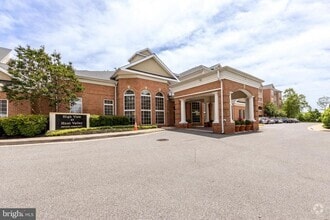 Building Photo - 400 Symphony Cir