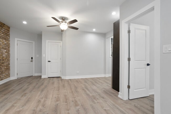 Foto del edificio - 1651 W Jonquil Terrace