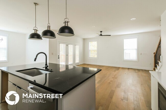 Foto del edificio - 1811 Seminary St