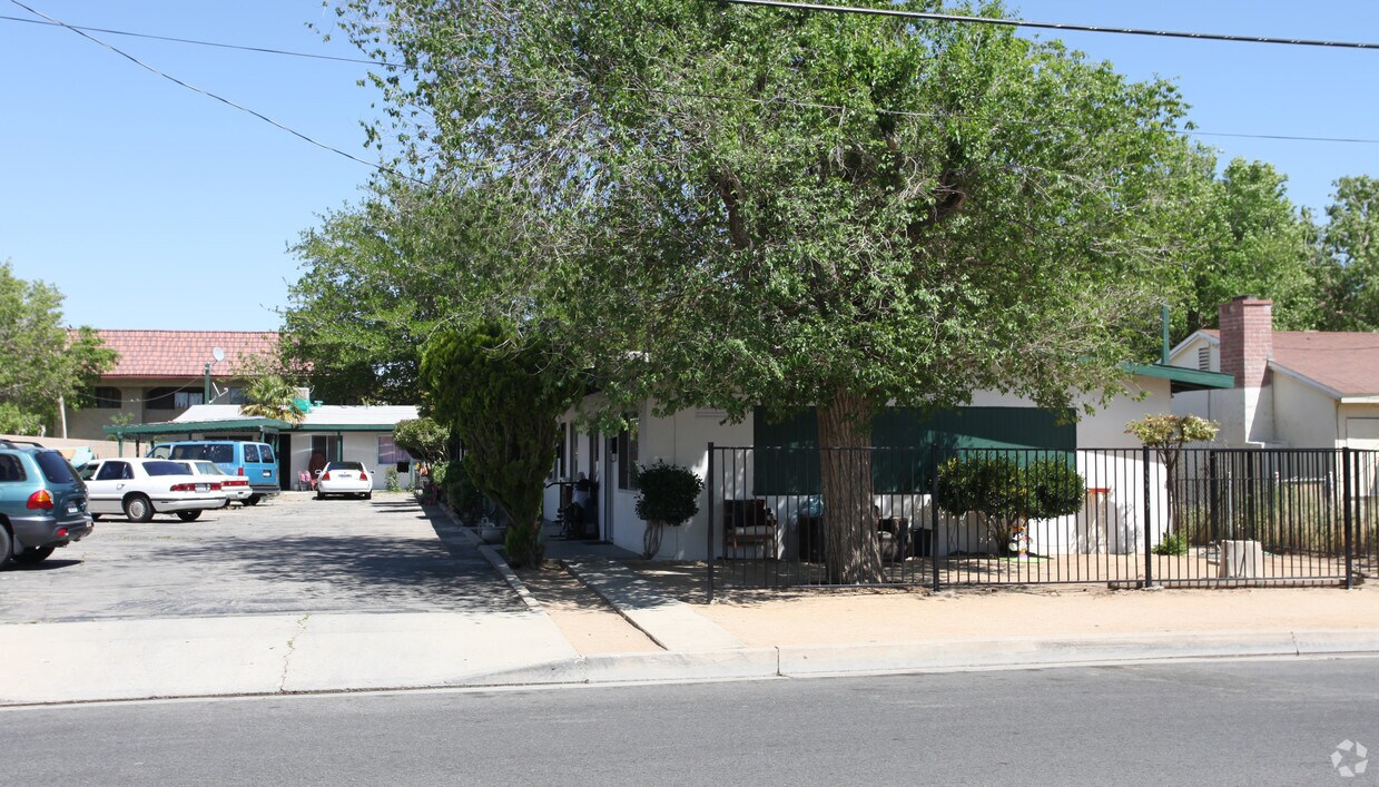 Foto del edificio - 38130 11th St E