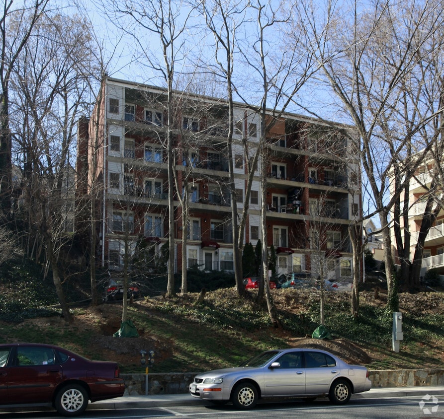 Primary Photo - Carydale in Towne
