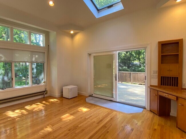 Foto del edificio - 13 Oxbow Rd