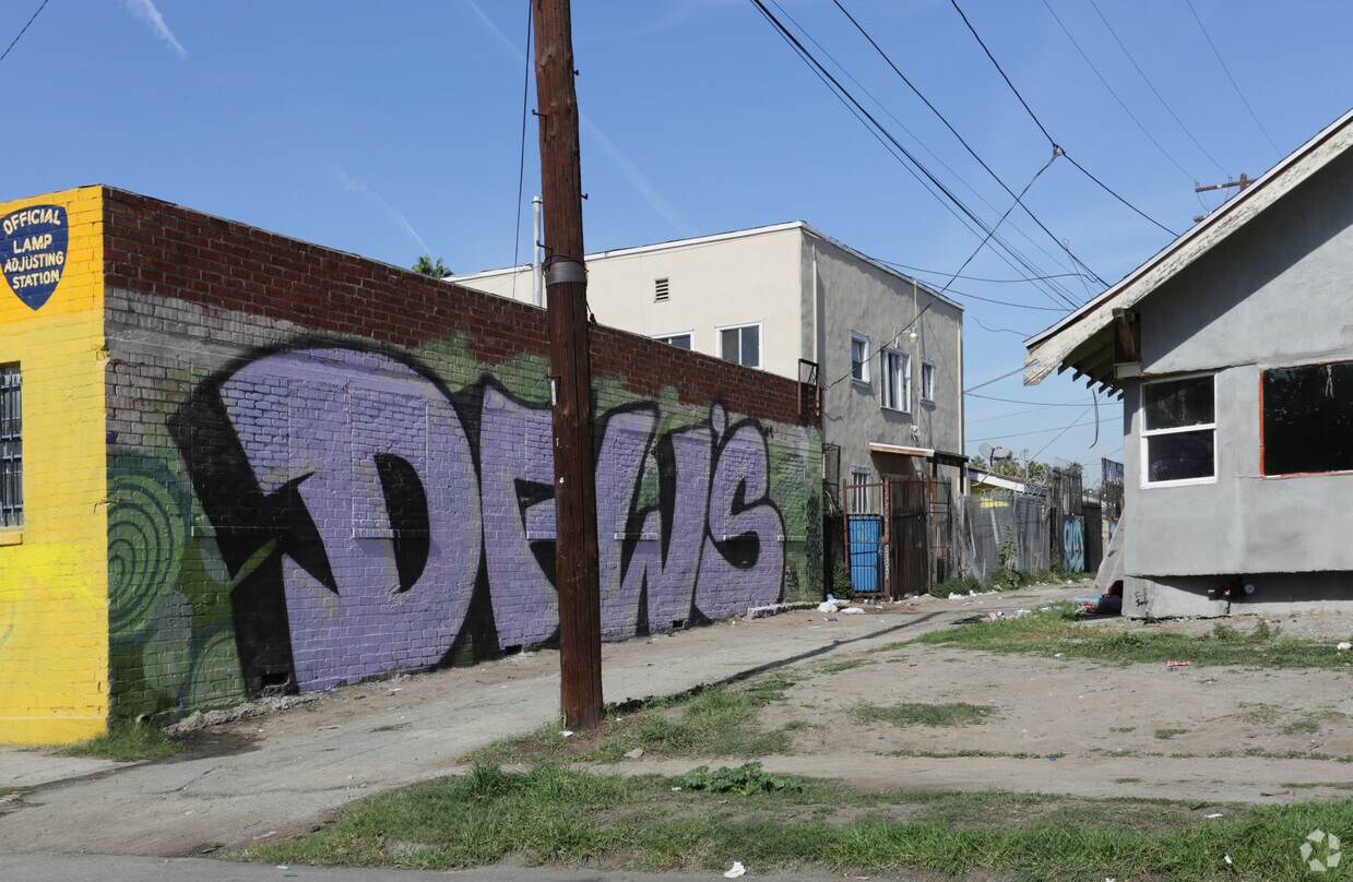 Foto del edificio - 4084 S Figueroa St