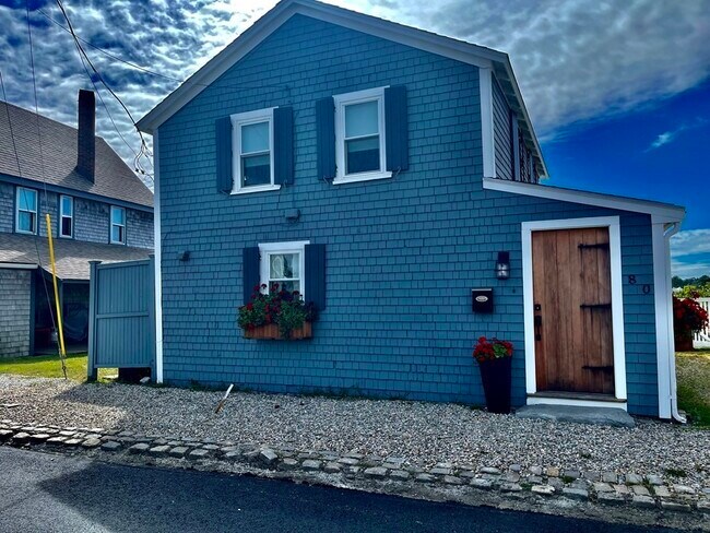 Foto del edificio - 80 Lighthouse Rd