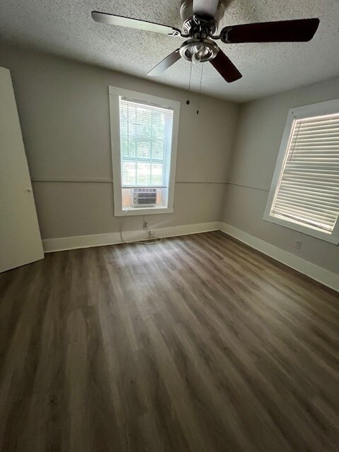 Building Photo - 610 W Brazos St