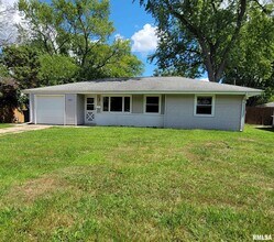 Building Photo - 2624 N Renwood Ave