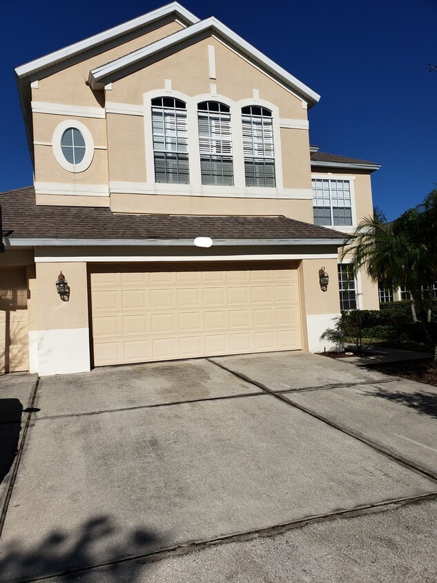 10451 Stone Glen Dr, Orlando, FL 32825 House Rental in Orlando, FL