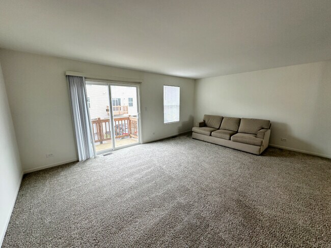 Foto del edificio - 2329 Upland Rd