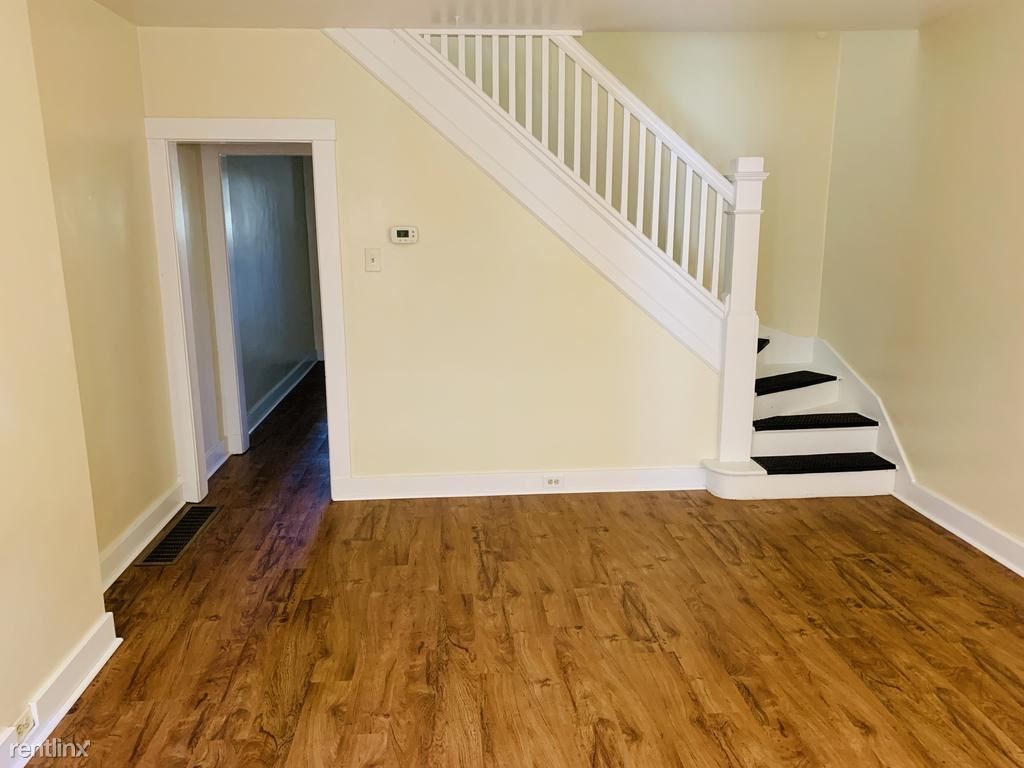 Primary Photo - 2 br, 1 bath Townhome - 10 Dawson Ct