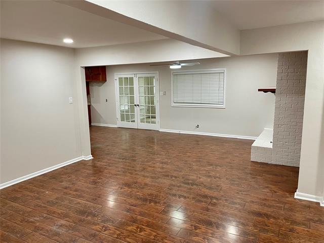 Building Photo - 532 W Pleasantview Dr