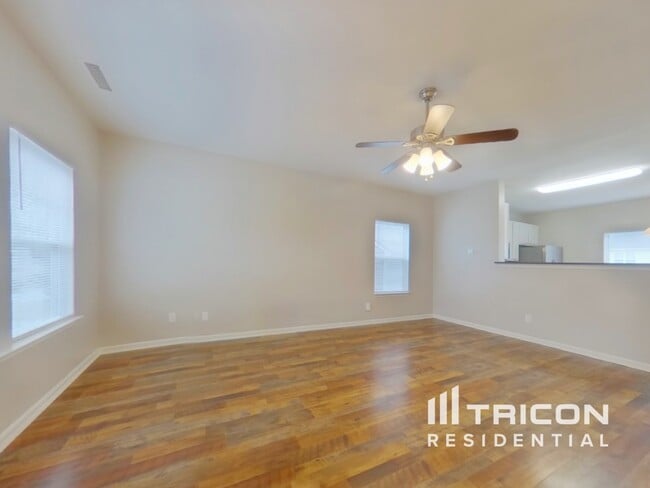 Building Photo - 1135 Blue Topaz Dr