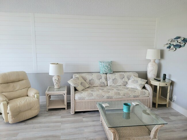 Foto del edificio - 104 Paradise Harbour Blvd